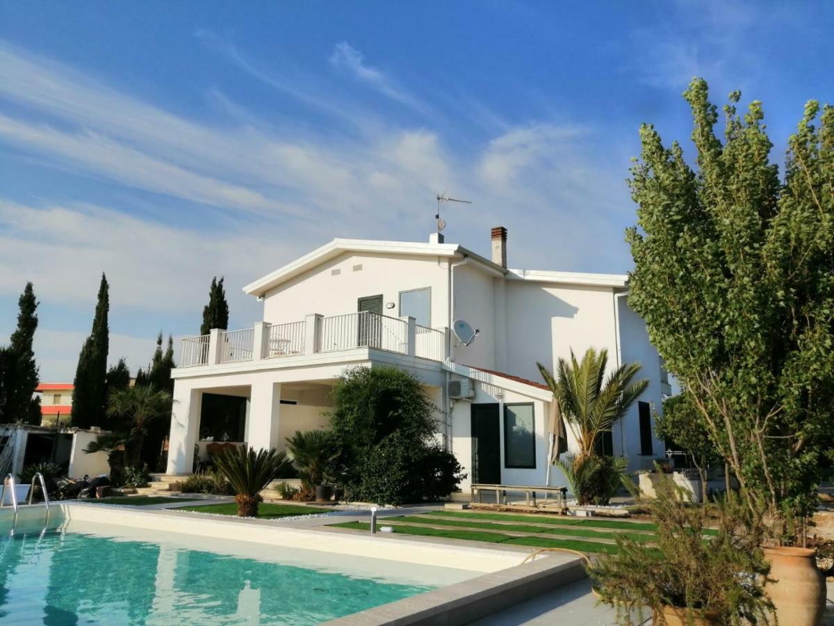 Villa Eleonora Марина ди Рагуса Екстериор снимка